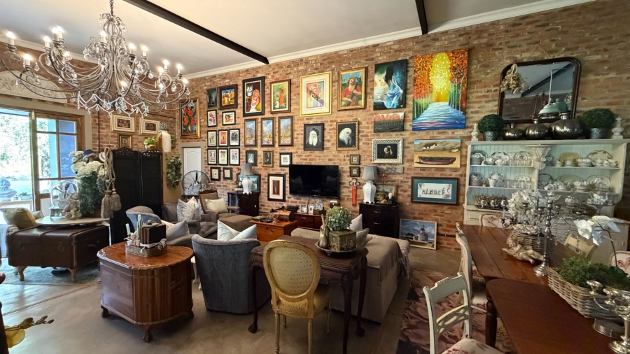 4 Bedroom Property for Sale in Viljoenskroon Rural Free State